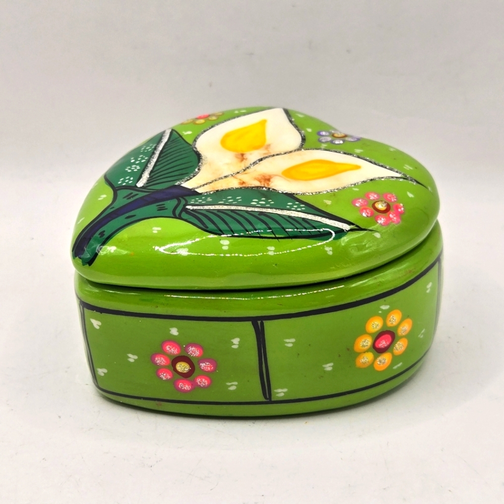 VTG RARE Mexican Talavera Red Clay Pottery Heart Shaped Handpainted Trinket Box
